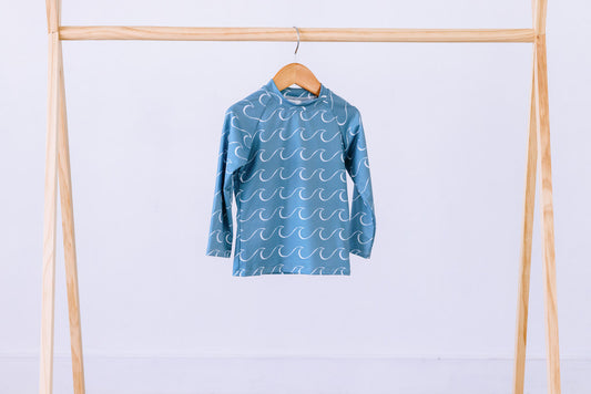 emonade bay UPF50 delphi rashguard made in Canada